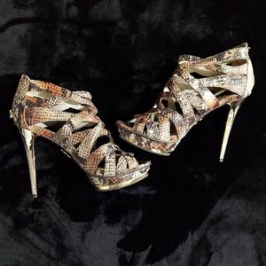 Jennifer Lopez Pumps